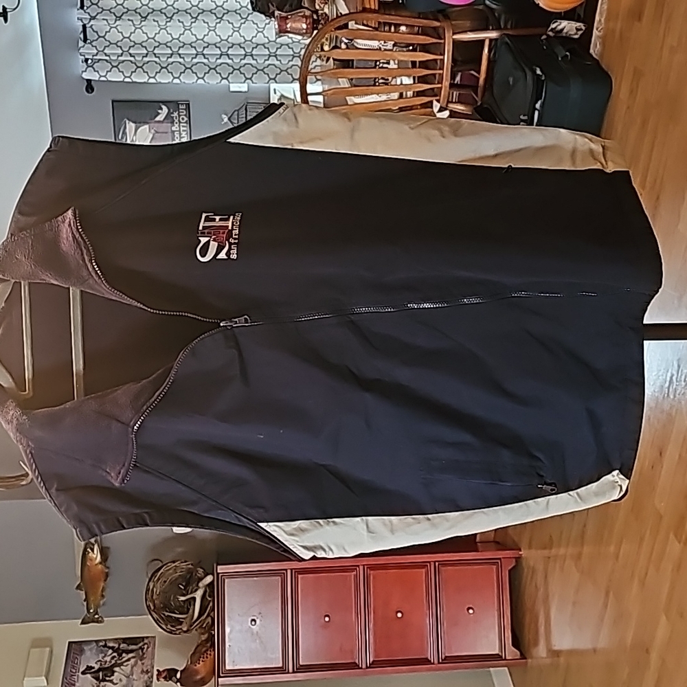 SF Reversible vest